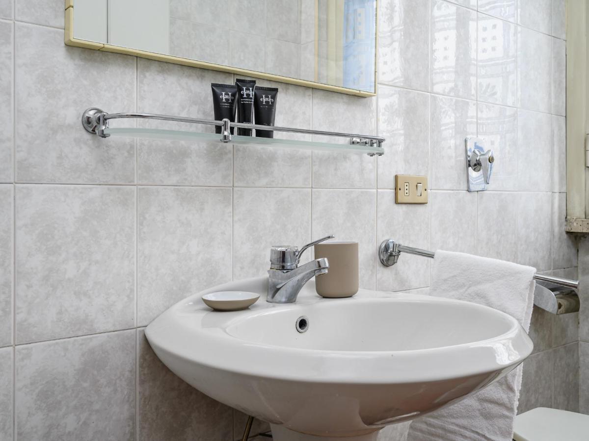 Classbnb - Appartamento A 200 Metri Dalla Metro Pagano Milaan Buitenkant foto